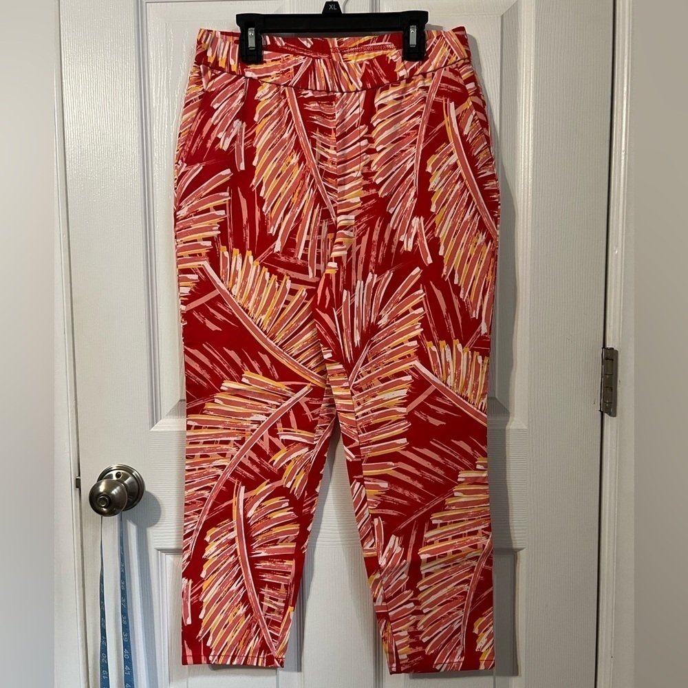 2/$15 Lemon Way 6P red/white/orange palm print cropped capris